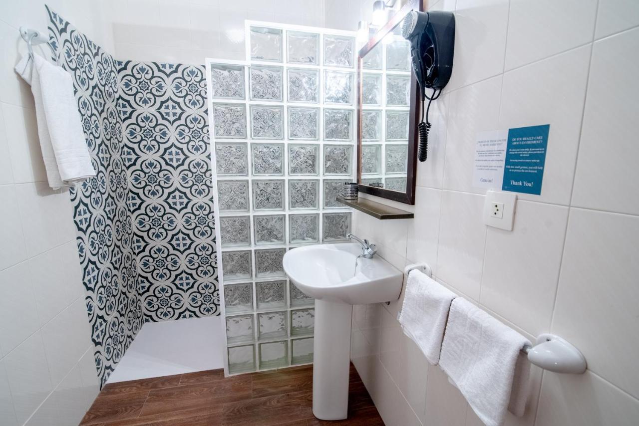 Hostal Andalucia Chipiona Extérieur photo