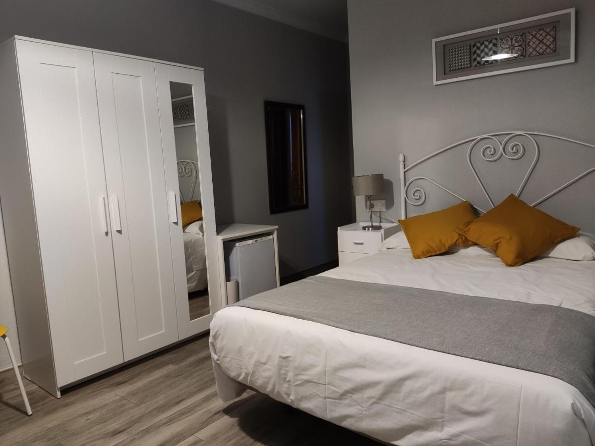 Hostal Andalucia Chipiona Extérieur photo